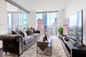 Bright 2BR high floor flat, Nine Elms, 3min tube